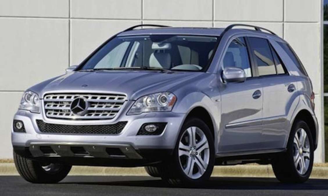 Mercedes-Benz recalls over 8k ML-Class SUVs over dangerous floor mat ...